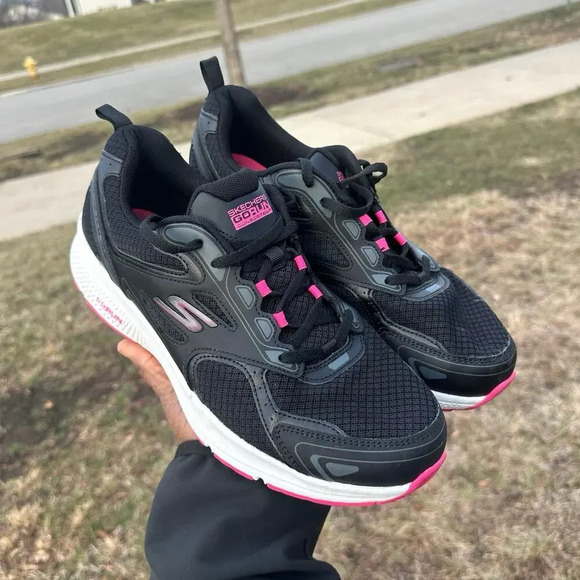 Skechers‎ GOrun Consistent Women's Athletic Shoes Size 11 Black/Pink - Picture 10 of 11